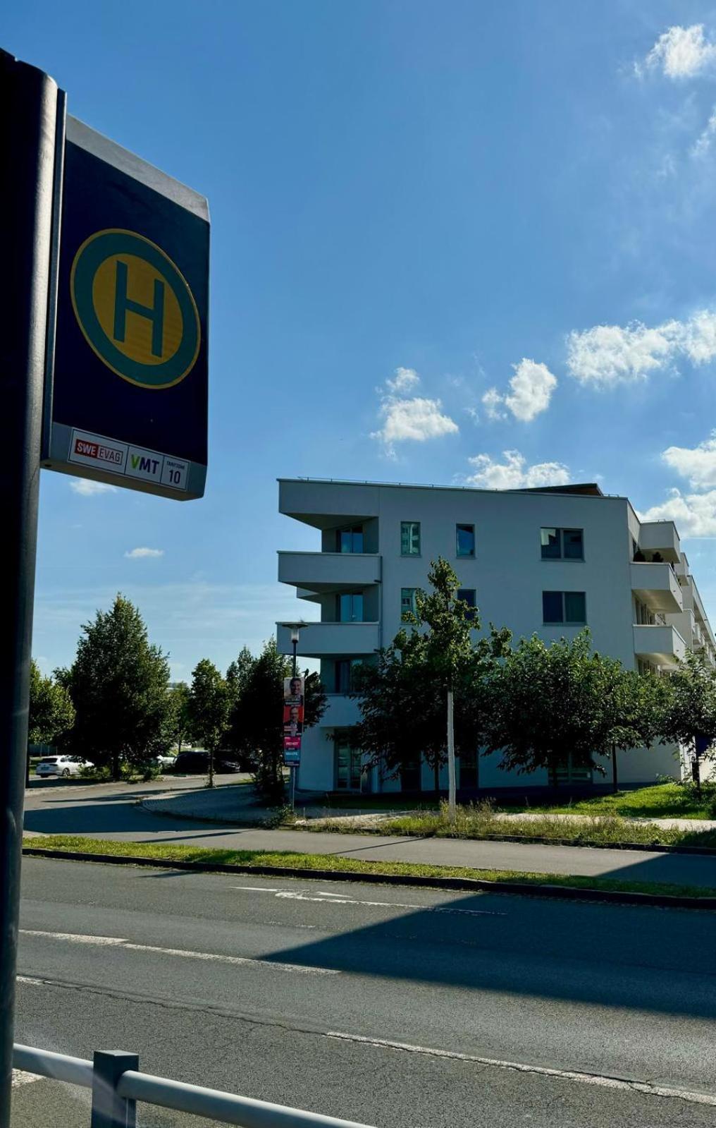 Design - Terrasse - Streaming - Privatparkplatz - Klinikum - Uni - Zentral Erfurt
