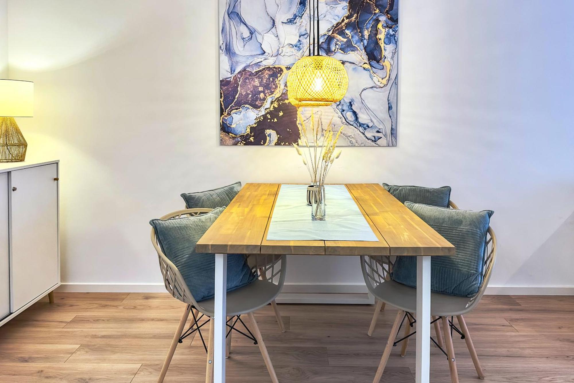 Design - Terrasse - Streaming - Privatparkplatz - Klinikum - Uni - Zentral