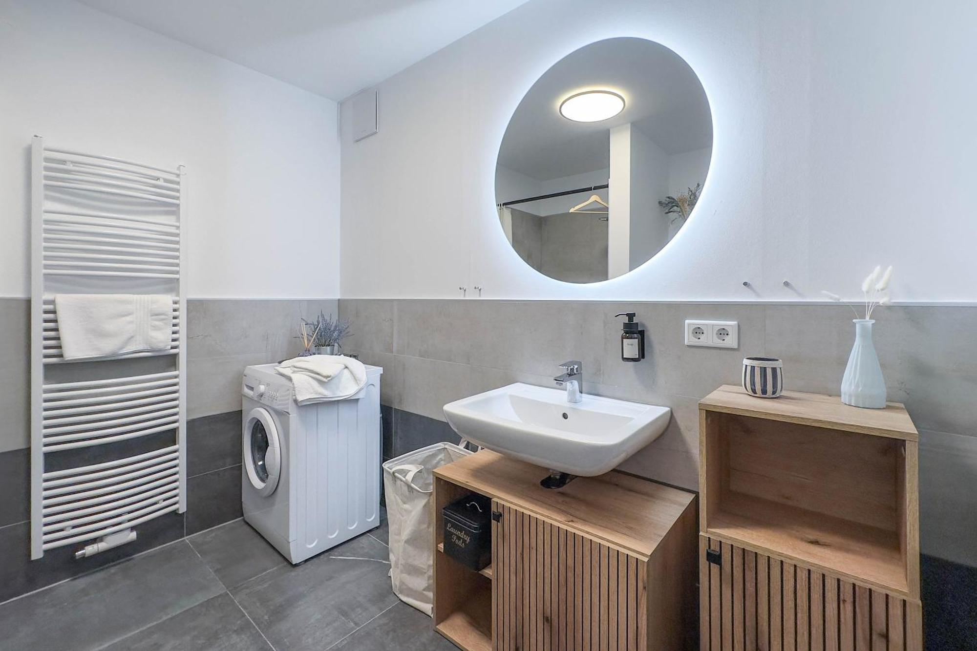 Design - Terrasse - Streaming - Privatparkplatz - Klinikum - Uni - Zentral Appartement